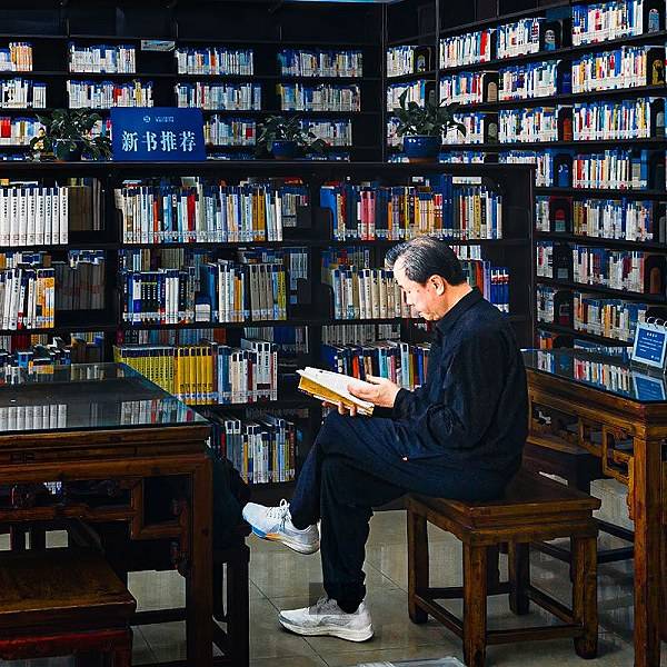 詹姆斯vs莫宁